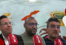 Photo of صحافيون مغاربة يقصفون سلطات الجزائر بعد احتجاز نهضة بركان بالمطار: الكاف يجب أن يضرب بيد من حديد