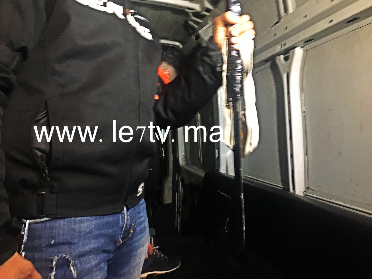 Photo of إيقاف قاصر رفقة عصابته بزنقة سومية بدرب علف وبحوزته سيف يستخدمه للسرقة