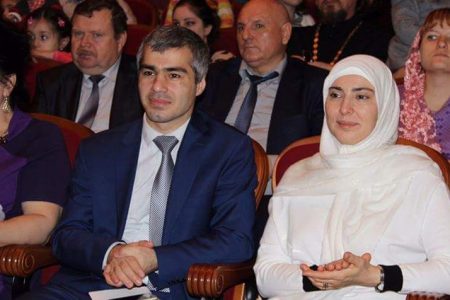 أول مسلمة محجبة تنافس بوتين على رئاسة روسيا.. 