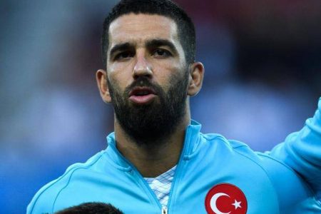جزئيات بسيطة تفصل أردا توران عن الدوري التركي