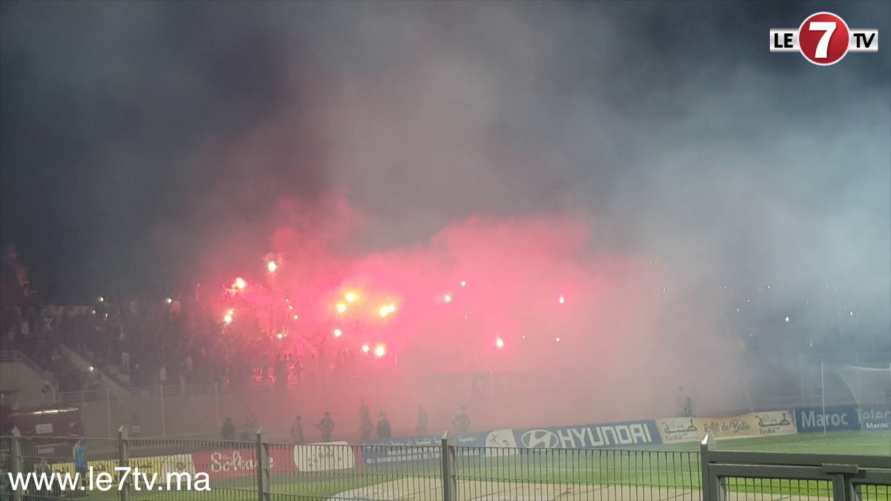 Photo of كراكاج رائع لجماهير الدفاع الحسني الجديدي خلال مباراة إتحاد طنجة و الدفاع الحسني الجديدي