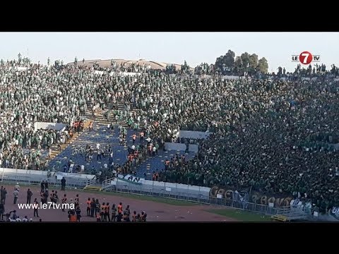 Photo of لحظة إندلاع الشغب بين “الإلتراس” المشجعة لفريق الرجاء البيضاوي