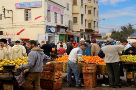 قائد يتعرض لهجوم شرس من طرف باعة متجولون بالبيضاء