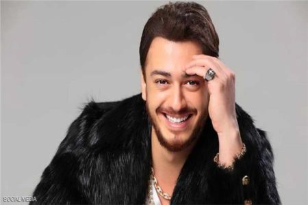 سعد لمجرد يحتفل بالعيد مع والديه بالمغرب