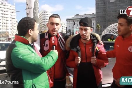 “ميكروفوت micro-foot”: أجواء أخوية بين جماهير الوداد و إتحاد العاصمة بالدار البيضاء.