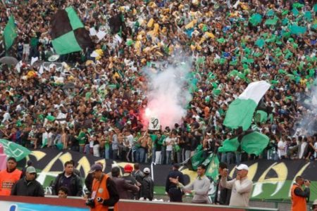 عملية بيع تذاكر مباراة الرجاء وأولمبيك خريبكة تعرف إقبالا ضعيفا لهذا السبب