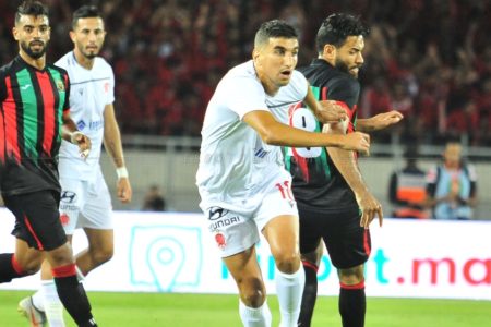 توقيفات وغرامات ثقيلة اتجاه لاعبي وأندية الدوري الاحترافي‎