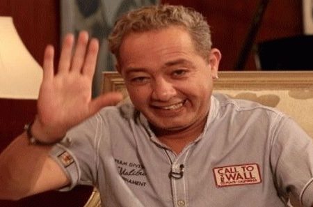 الفنان “رفيق بوبكر” في قبضة الشرطة القضائية.