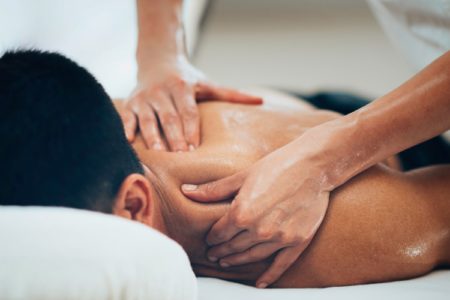 صالونات التدليك و التجميل تشتغل سراً بمراكش‎