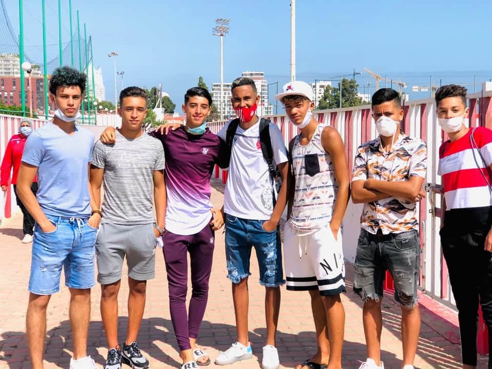 بالصورة: شباب الوداد يخضعون لفحصوصات الكشف عن كورونا
