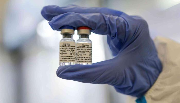 وزير الصحة الألمانية : لقاح روسيا لم يختبر بشكل جيد ومن الخطير اعتماده الآن