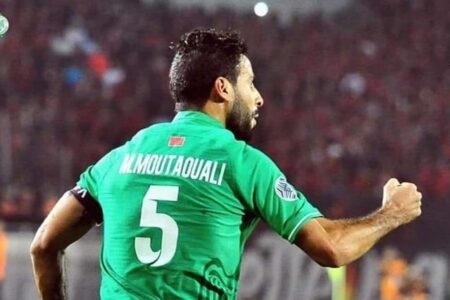 فحوصات طبية لعميد الرجاء الرياضي محسن متولي