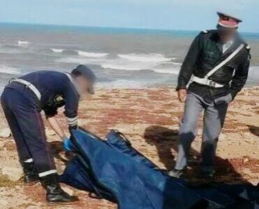 مياه المحيط الاطلسي تلفظ جثة شخص مجهول‎