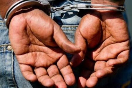 القبض عل شخص أضرم النار في تاجر بمكناس