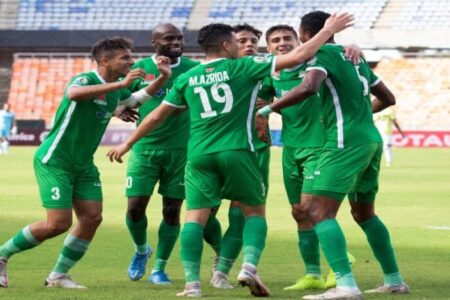 الرجاء يجدد عقود لاعبين بارزين