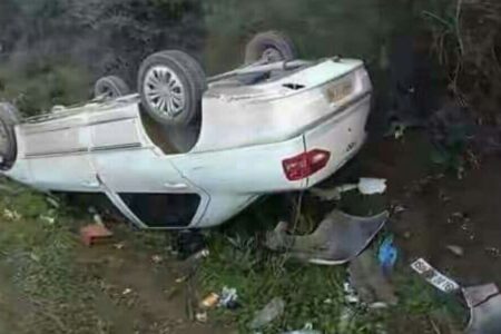 وفاة ثلاث محامين وسائقهم في انقلاب سيارة بتمارة