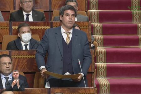 برلماني “جشة عشة ” يثير السخرية من جديد بعبارات أكثر غرابة