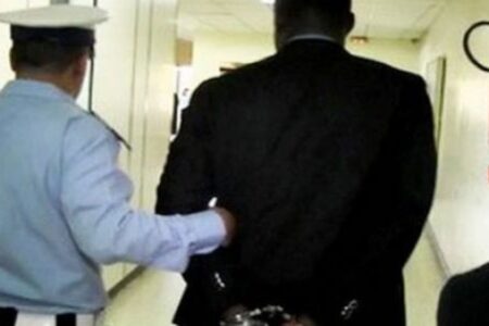 توقيف “بزناس” على متن قطار قادم من فاس‎‎