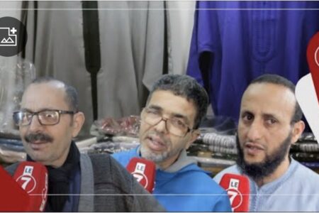 من سوق الحبوس بدرب السلطان…إقبال كبير على الملابس التقليدية قبل عيد الفطر وليلة القدر