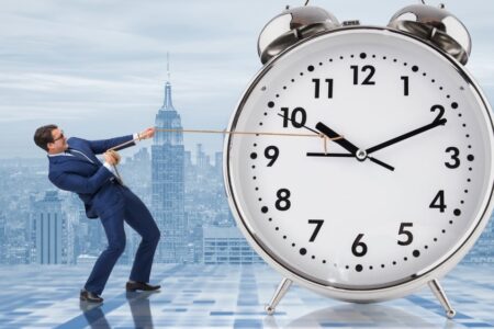 بسبب الساعة الإضافية.. الوزيرة غيثة مزور مطلوبة للمثول أمام قبة البرلمان