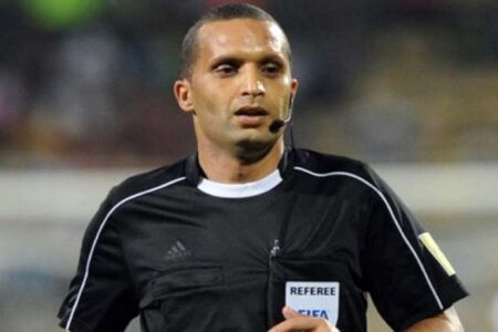 رضوان جيد حكما لمباراة الديربي بين الرجاء والوداد الرياضيين