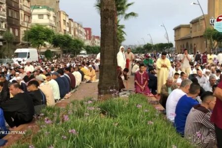 وسط أجواء روحانية .. آلاف المصلين يؤدون صلاة عيد الأضحى بالدار البيضاء