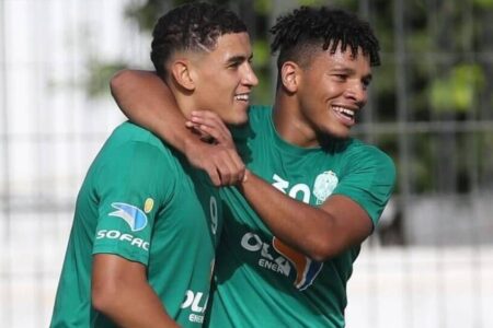 الرجاء الرياضي يفتقد لأبرز لاعبيه أمام اتحاد تواركة