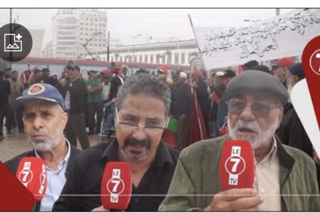 متاقعدو ” الطوبيسات ” بالبيضاء ينتفضون : ” حنا كنتقداو وكنطالبو بحقنا “