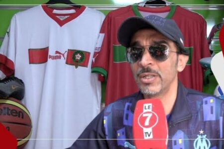مع اقتراب المونديال … اقبال كبير على أقمصة المنتخب المغربي من طرف المغاربة والأجانب