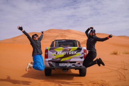 “Pick-Up LANDTREK” من “بوجو” وطاقم “الأم والابنة” يتحدان من أجل رالي عائشة للغزالات ويحتفيان بروح العائلة