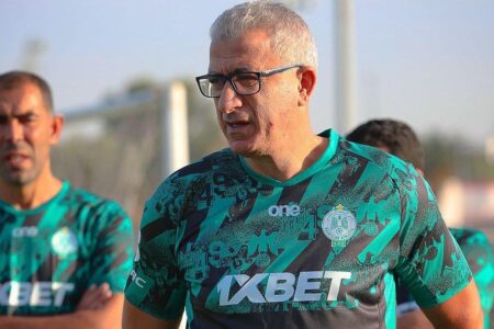 “منذر لكبير” مدرب الفريق الأخضر يطمئن الجماهير الرجاوية قبل مباراة الديربي
