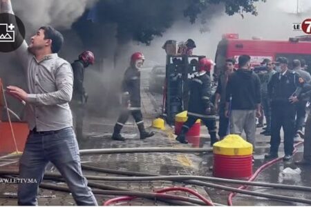 حريــ ق مهــ ول يلــ تــ هم محل لبيع أجزاء الدراجات وإستنفار أمني كبير