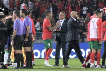 ” فوزي لقجع ” يهنئ اللاعبين والجماهير المغربية تردد … ” سير سير “