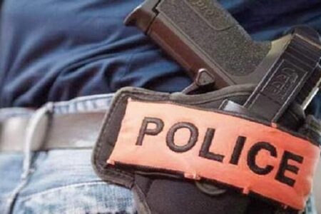أكادير… شرطي يشهر سلاحه لتوقيف شخص من ذوي السوابق القضائية‎‎