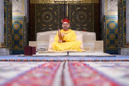 أمير المؤمنين يترأس الدرس الرابع من سلسلة الدروس الحسنية الرمضانية