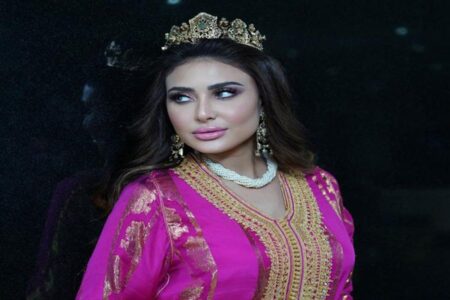 عايدة خالد تنشد في رمضان بأغنية دينية