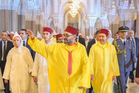 أمير المؤمنين يترأس بمسجد الحسن الثاني بالدار البيضاء حفلا دينيا إحياء لليلة القدر المباركة