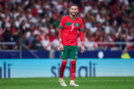 خبر زواج حكيم زياش يشعل مواقع التواصل
