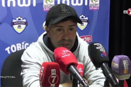 بعد الانتصار على الدفاع الجديدي .. هذا ماقاله “بوشعيب لمباركي” مدرب شباب السوالم في الندوة الصحفية