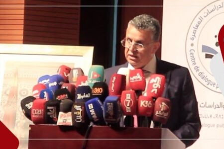 وهبي يقدم عرض حول الحريات الفردية ويبدي موقفه من الإجهاض والعلاقات الجنسية خارج الزواج