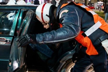البرنوصي .. عملية سرقة تنتهي بإصابة شرطي وتوقيف الجاني