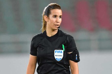 بشرى الكربوبي حكمة لمباراة الكاميرون ومالي بكان الجزائر