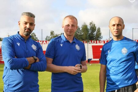 الوداد يتمكن من تأهيل مدربه الجديد فاندربروك والأخير سيكون متواجدا بمباراة المحمدية