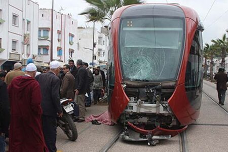 مفجع… الطرامواي يدهس سيدة ويحولها إلى أشلاء بالبيضاء