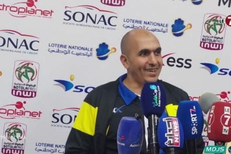 بعد التعادل أمام اتحاد تواركة .. هذا ماقاله “عمر حاسي” مدرب المغرب الرياضي الفاسي في الندوة الصحفية
