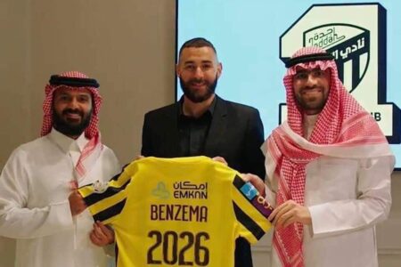 رسميا .. الاتحاد السعودي يعلن تعاقده مع الفرنسي “كريم بنزيما”