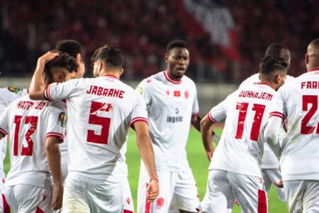 الوداد يحدد لائحته المشاركة في كأس سلمان للأندية