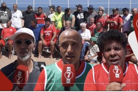 نجوم الرجاء والوداد السابقين يحتفلون بعيدالعرش المجيد بطريقة خاصة
