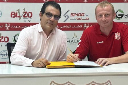 خصم الرجاء الرياضي يتعاقد مع مدرب الوداد السابق