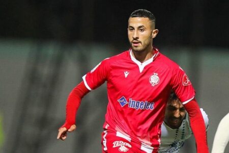 رسميا … الحسوني يوقع على عقد انضمامه الى معيدر القطري